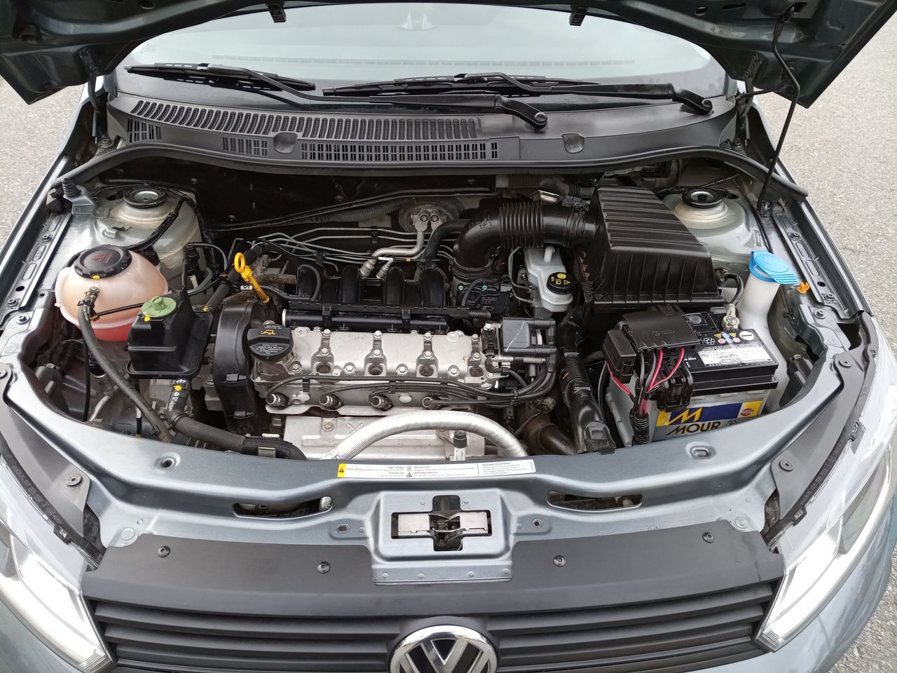 VOLKSWAGEN - 18