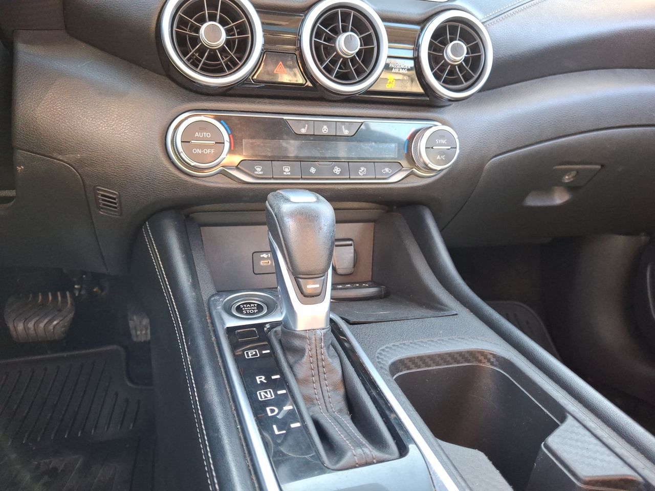 NISSAN - 30