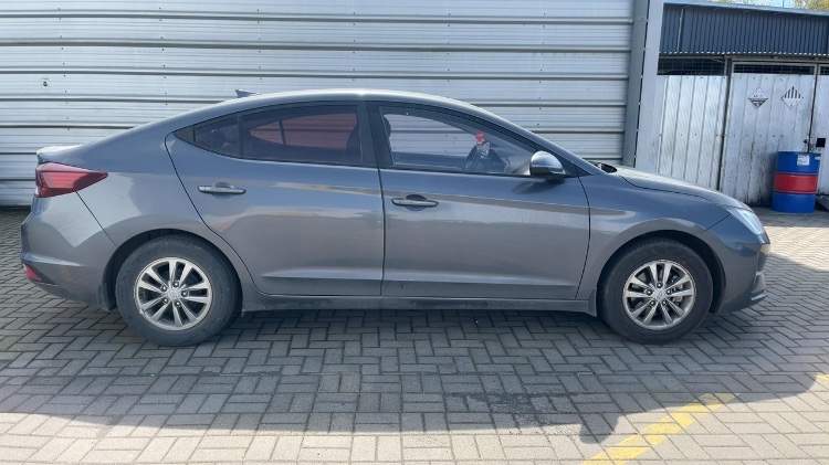 HYUNDAI - 3