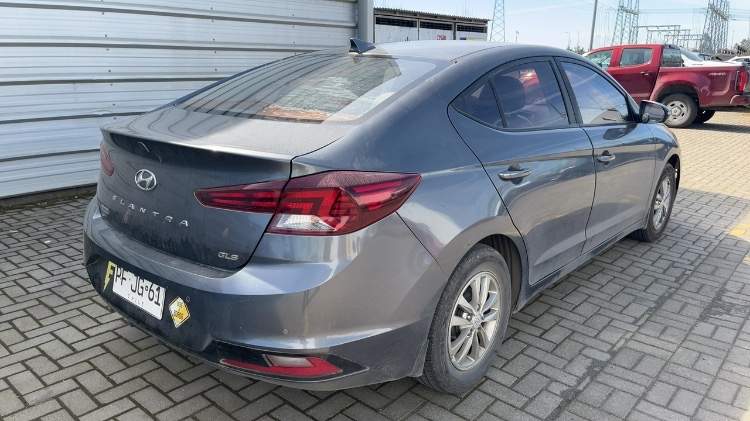 HYUNDAI - 4