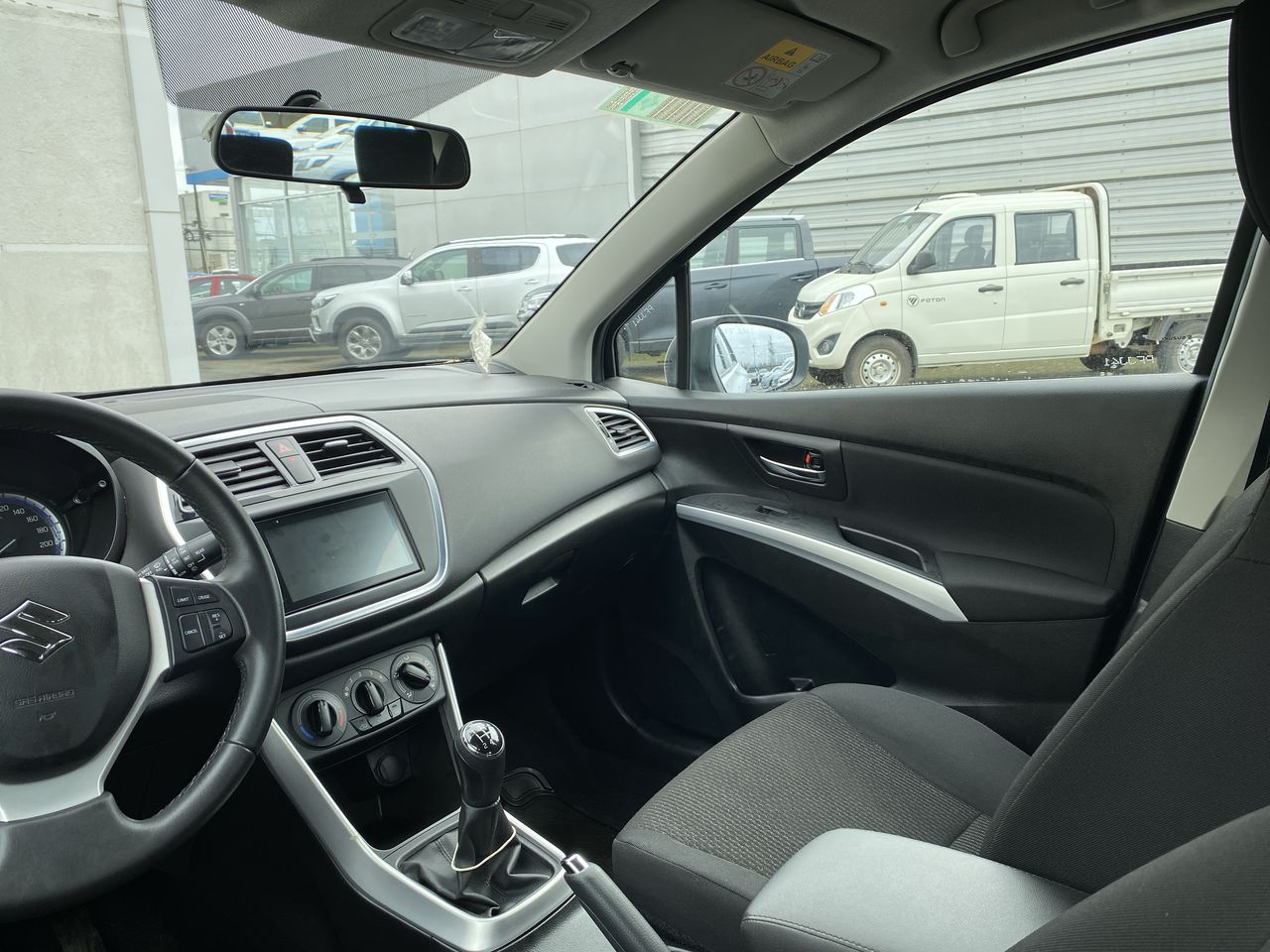 SUZUKI - 10