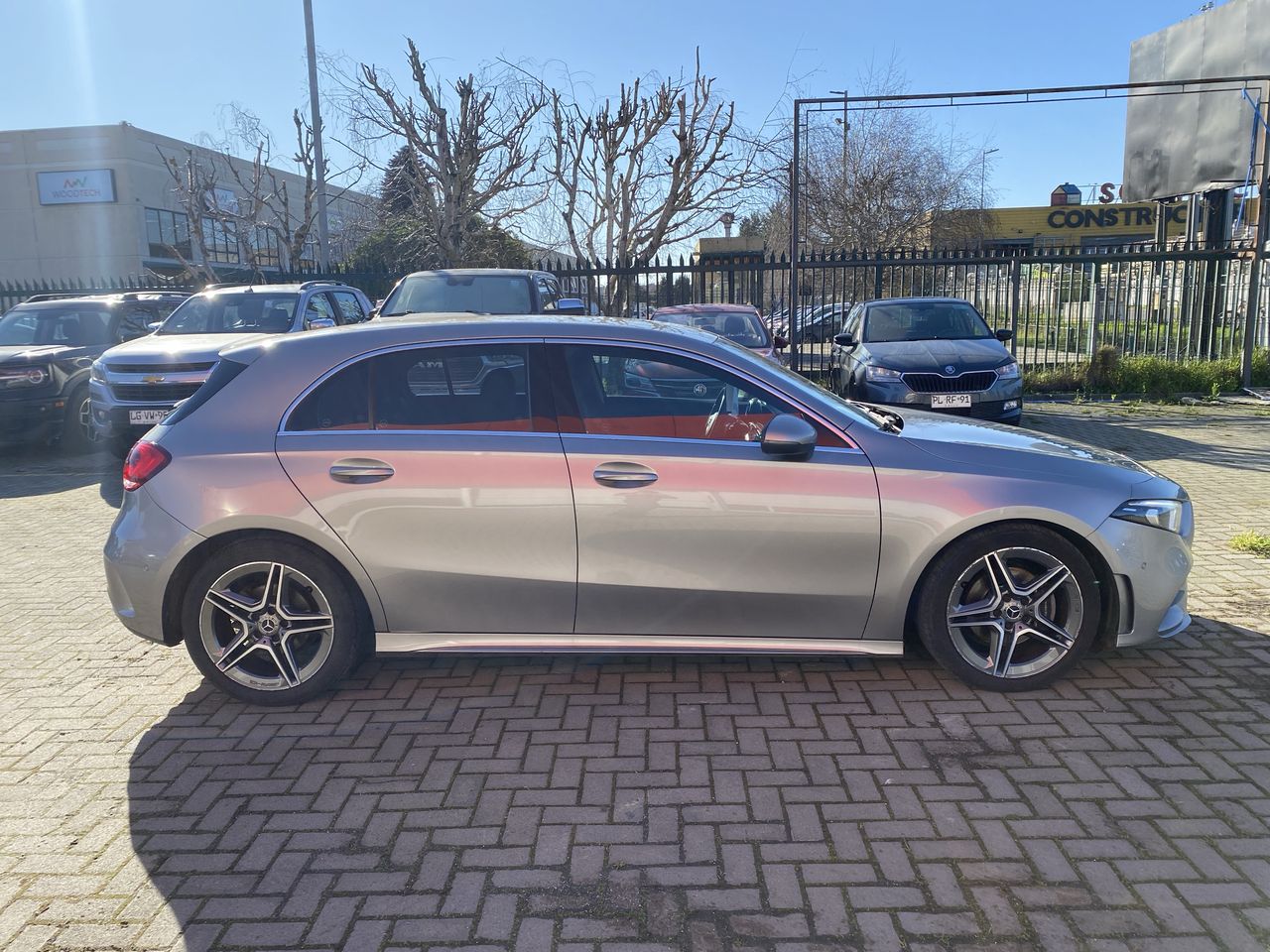 MERCEDES BENZ - 8