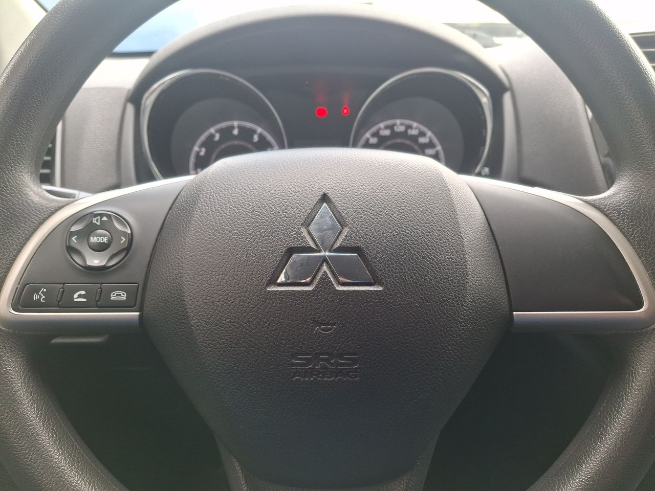 Suzuki Swift — foto 19 de 28