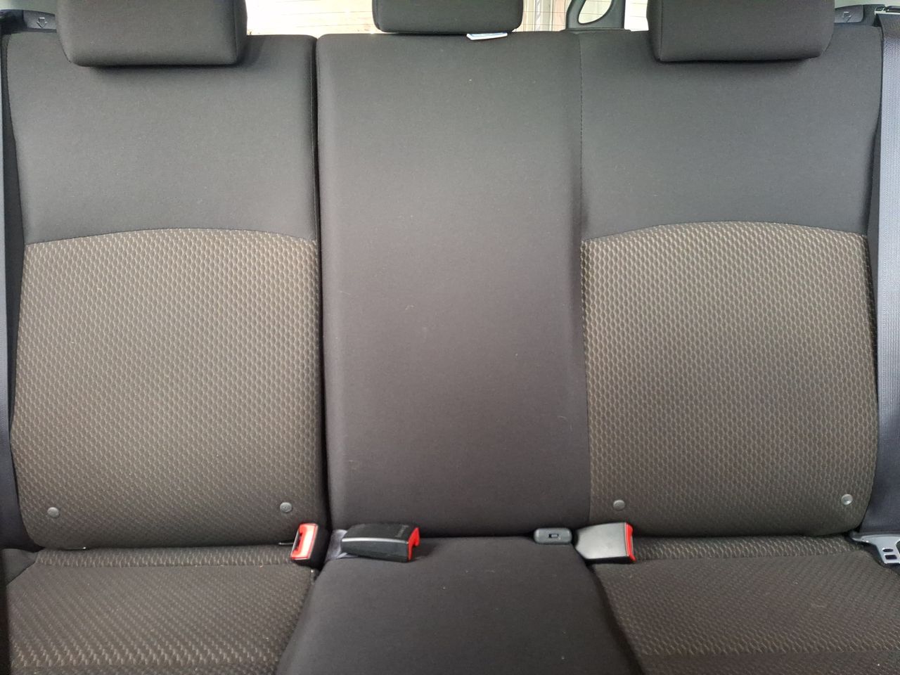 Suzuki Swift — foto 27 de 28