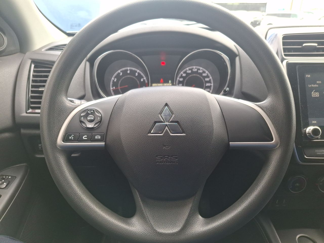 Suzuki Swift — foto 18 de 28