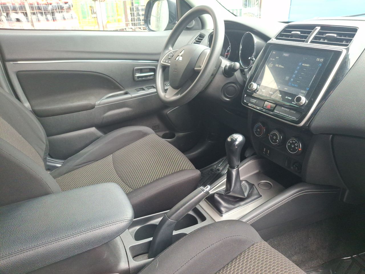 Suzuki Swift — foto 9 de 28