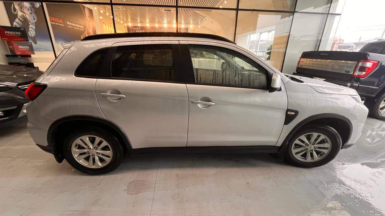 MITSUBISHI - 2