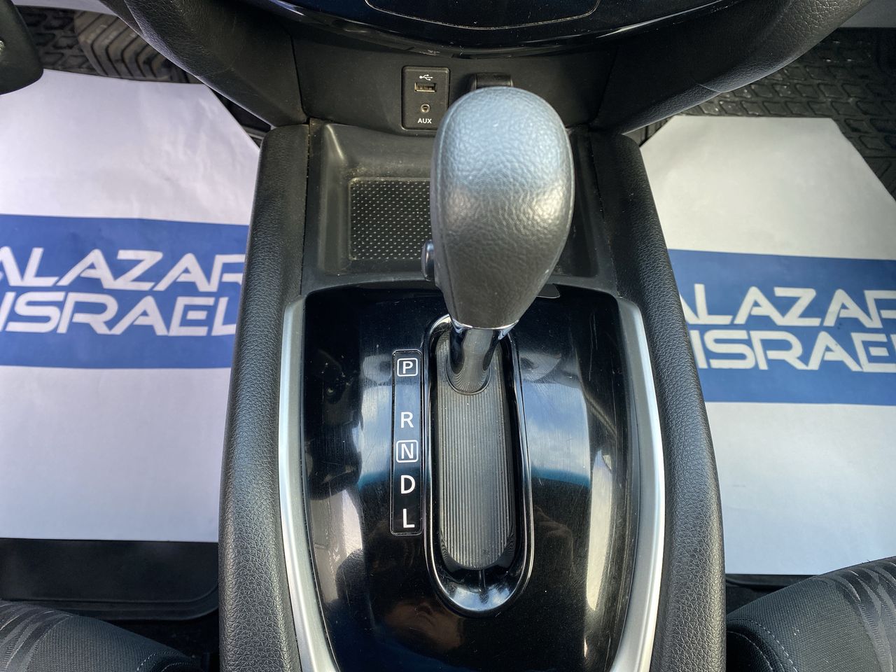 NISSAN - 22