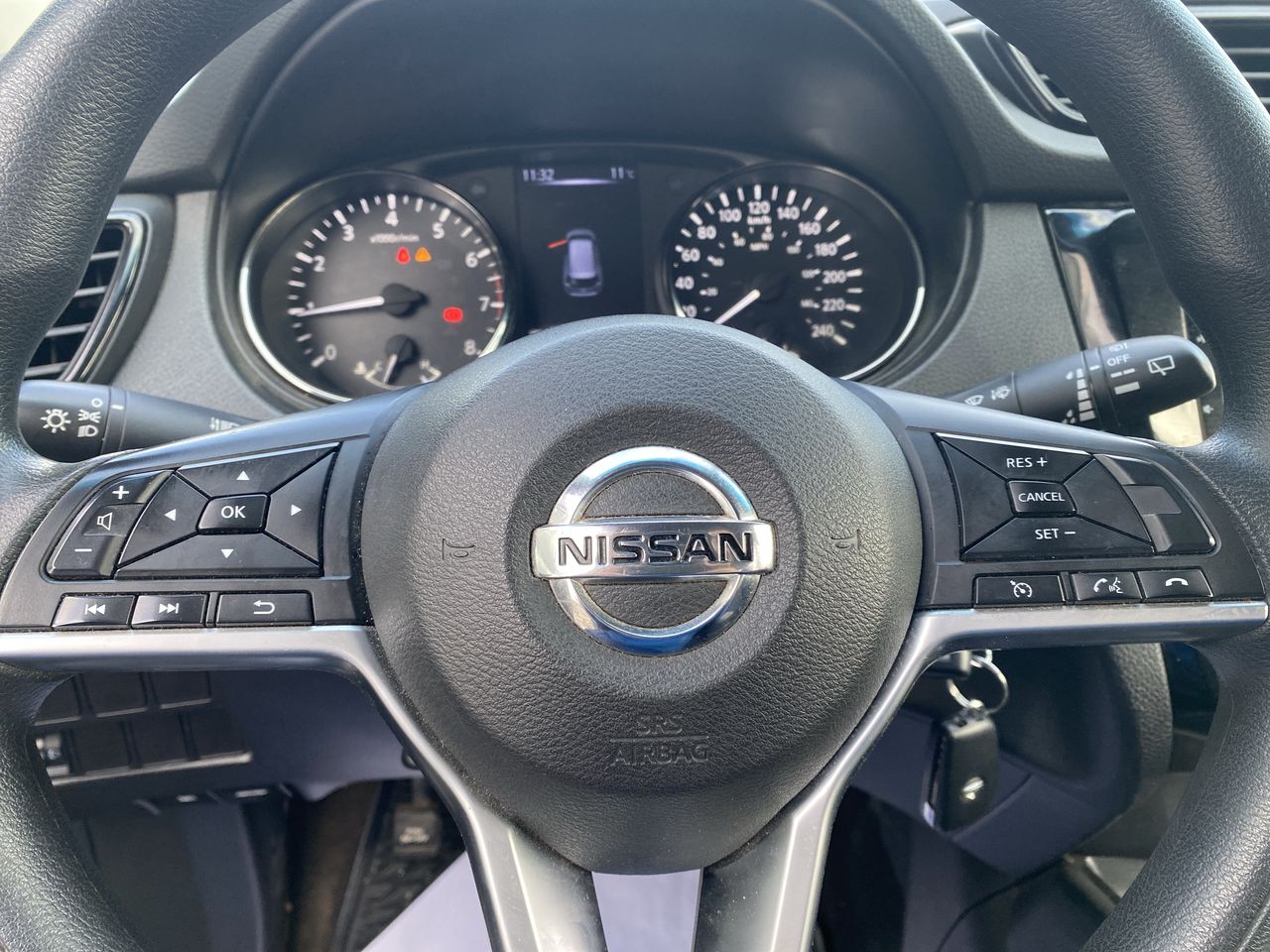 NISSAN - 17