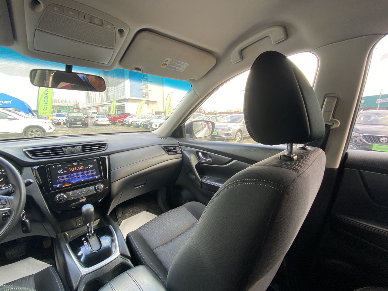 NISSAN - 2