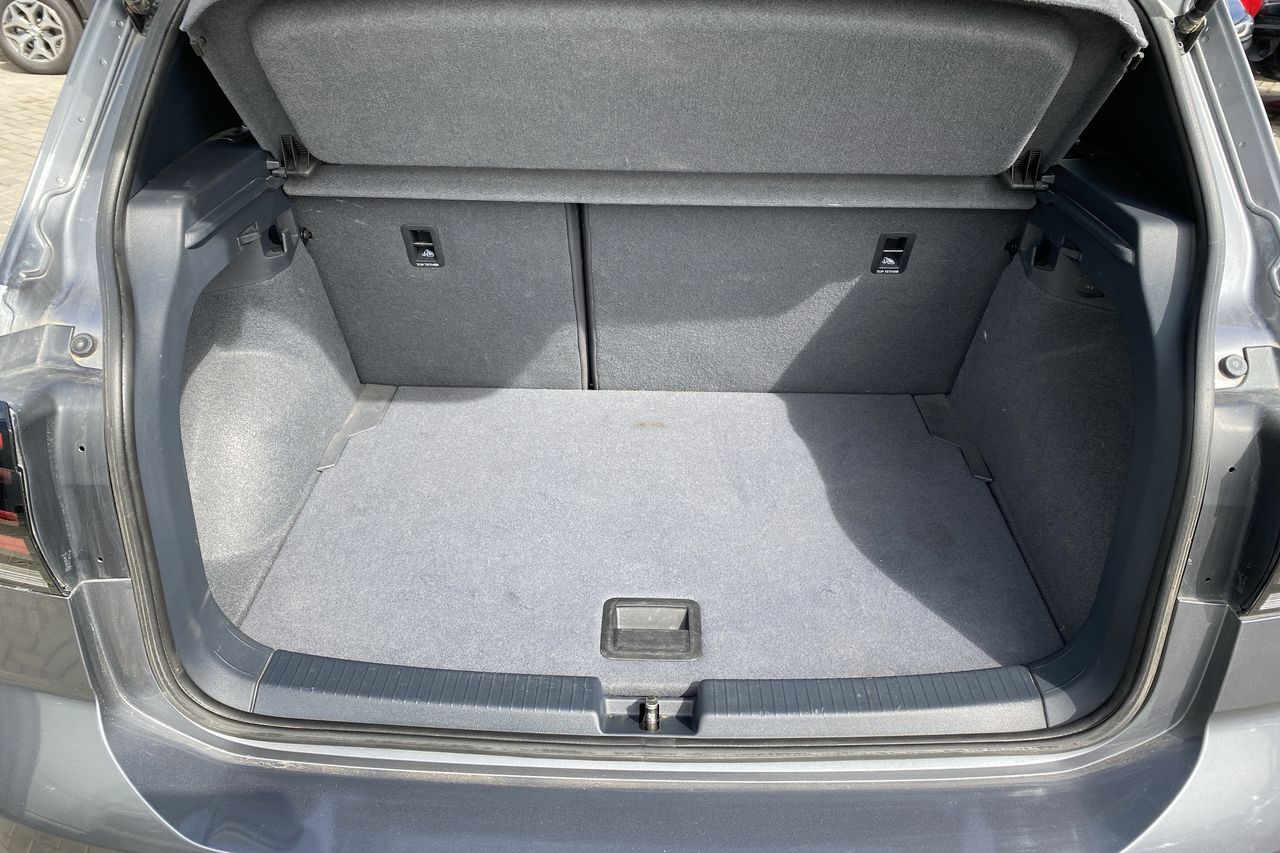 VOLKSWAGEN - 25