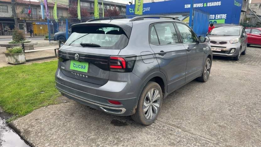 VOLKSWAGEN - 4