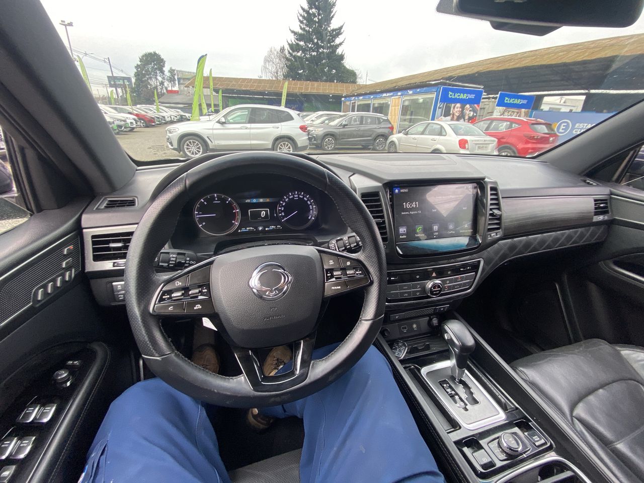 SsangYong Rexton — foto 32 de 37