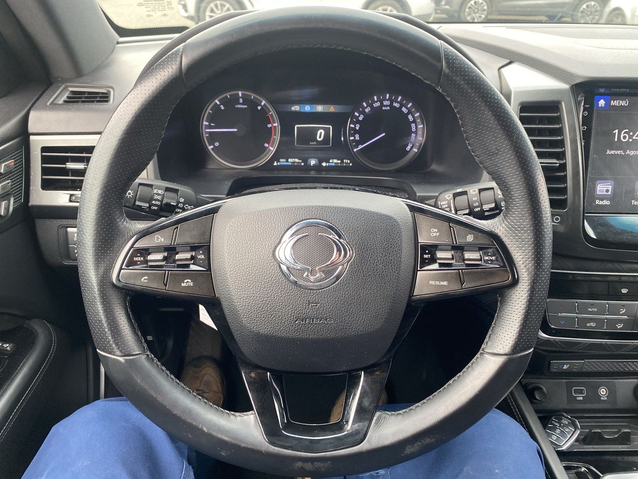 SsangYong Rexton — foto 26 de 37