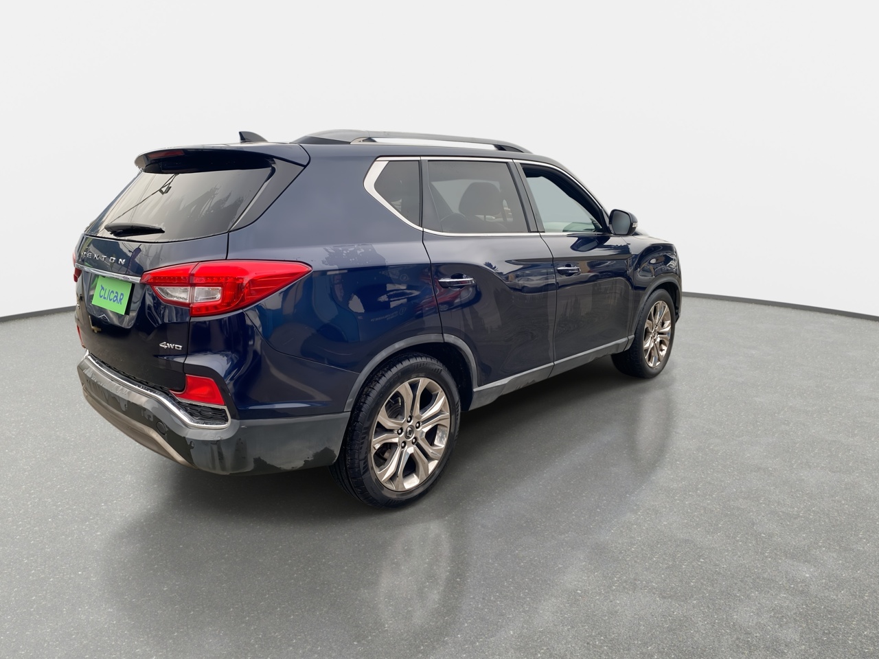 SsangYong Rexton — foto 8 de 37