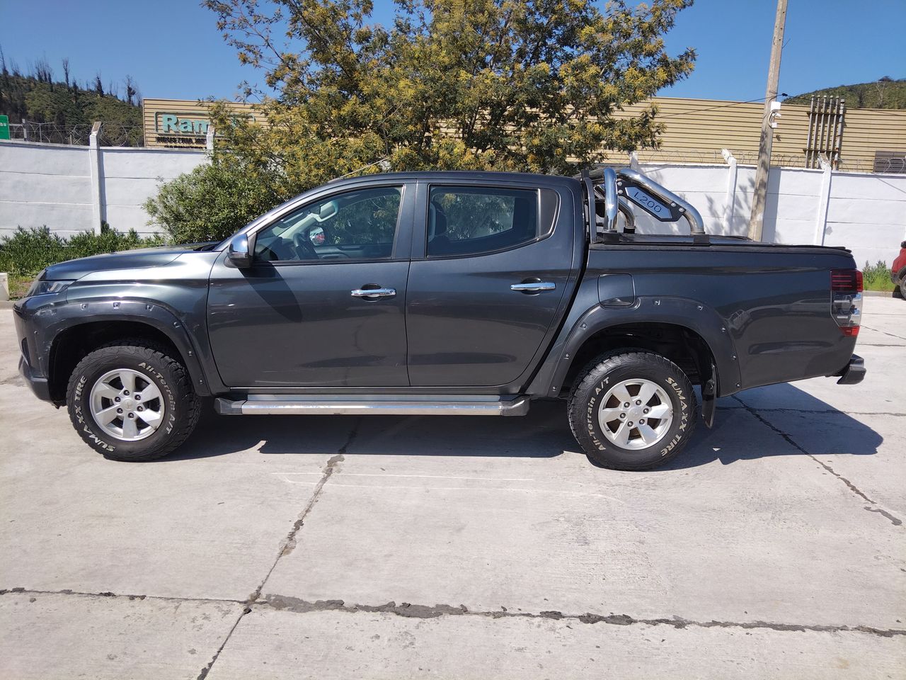 MITSUBISHI - 4