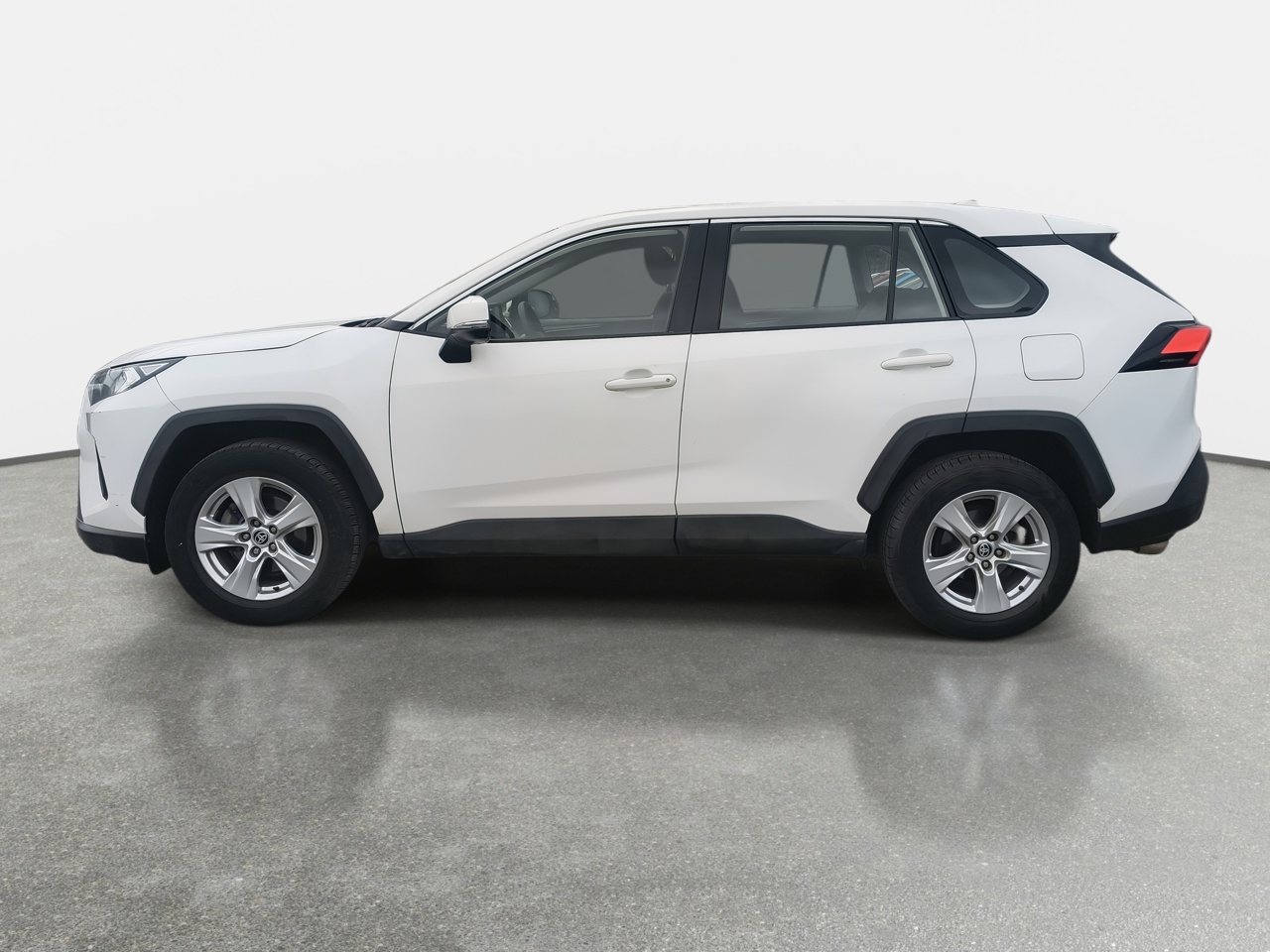 TOYOTA - 4