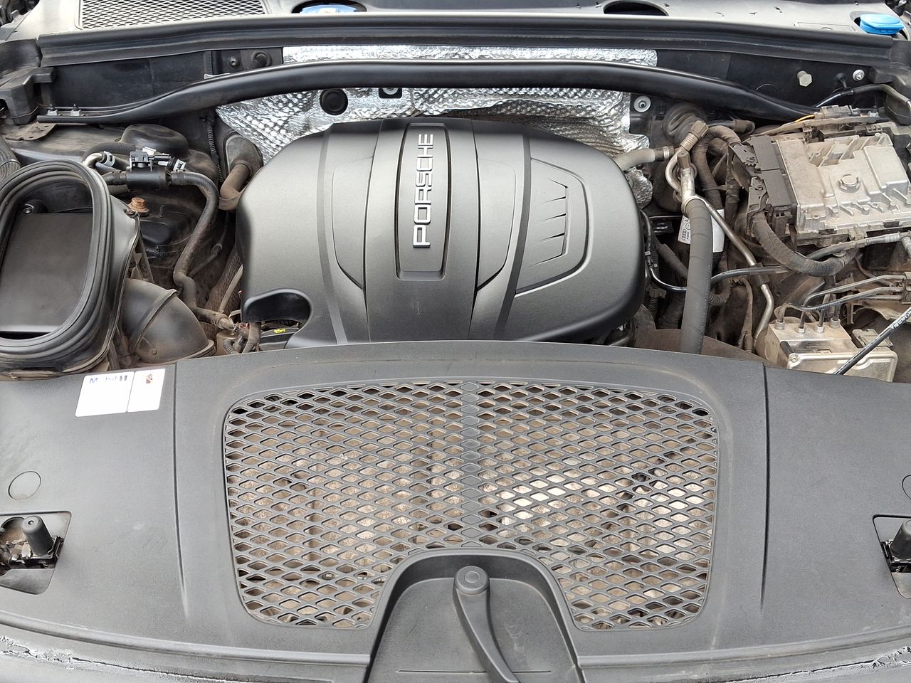 PORSCHE - 18