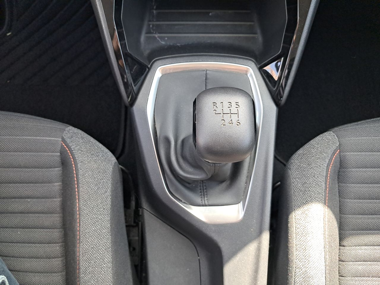 PEUGEOT - 30