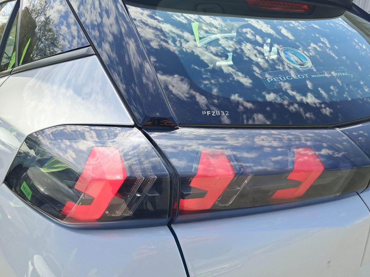 PEUGEOT - 20