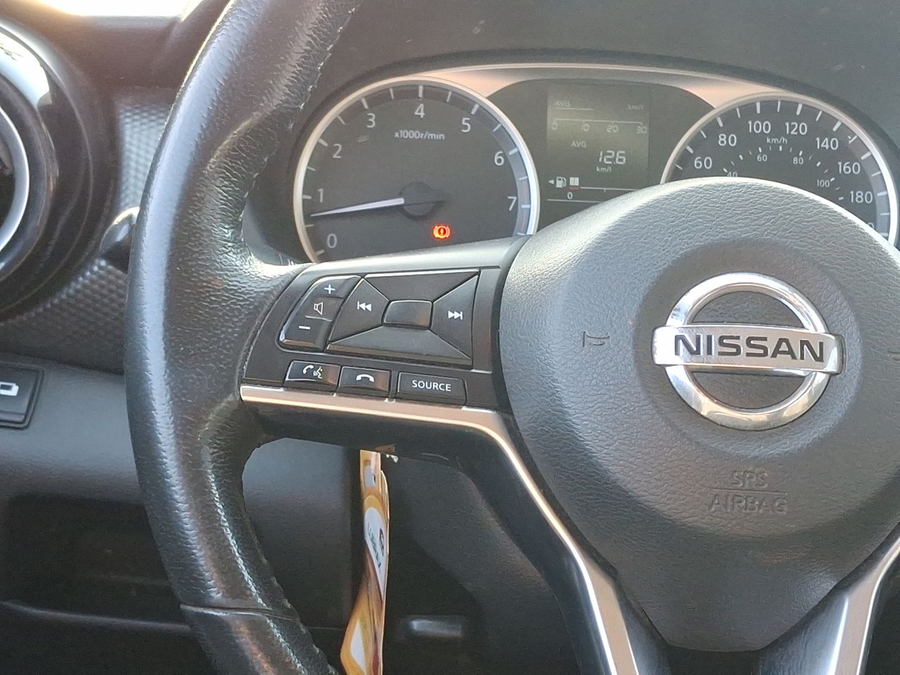 NISSAN - 26