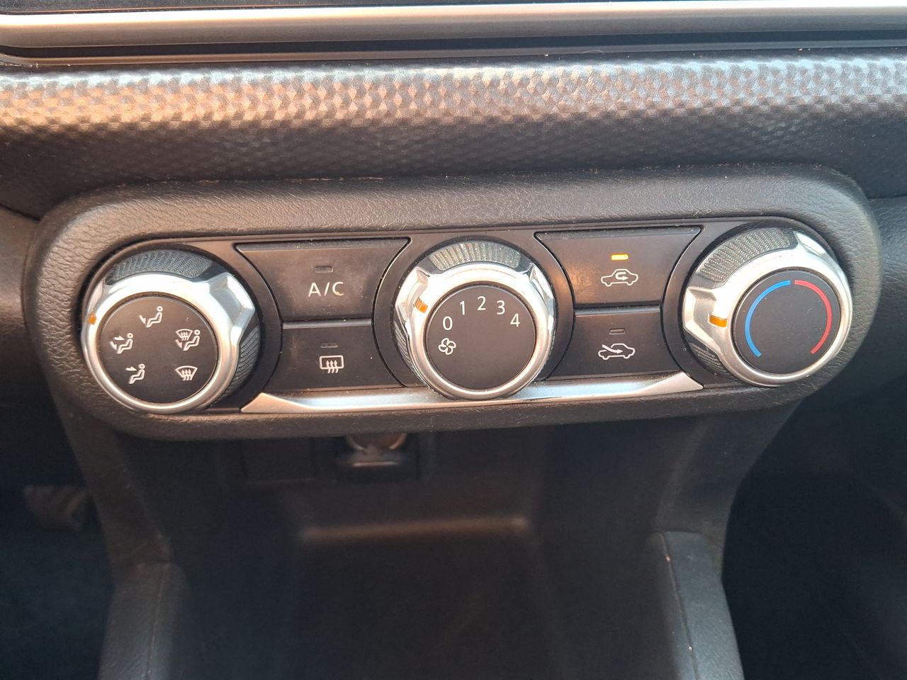 NISSAN - 29