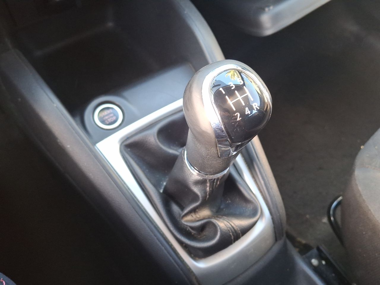 NISSAN - 30