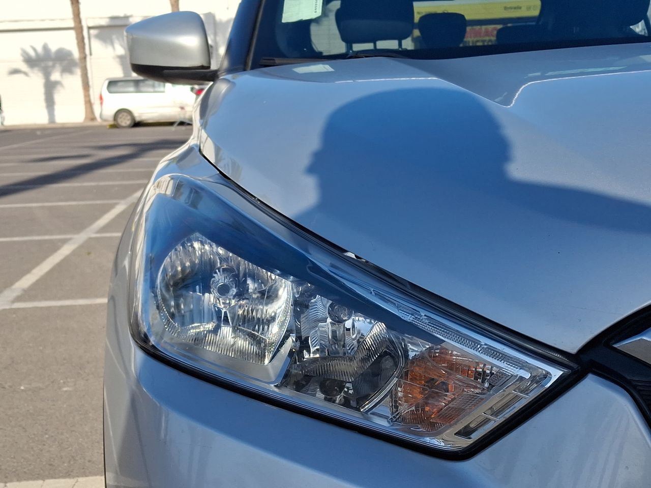 NISSAN - 18