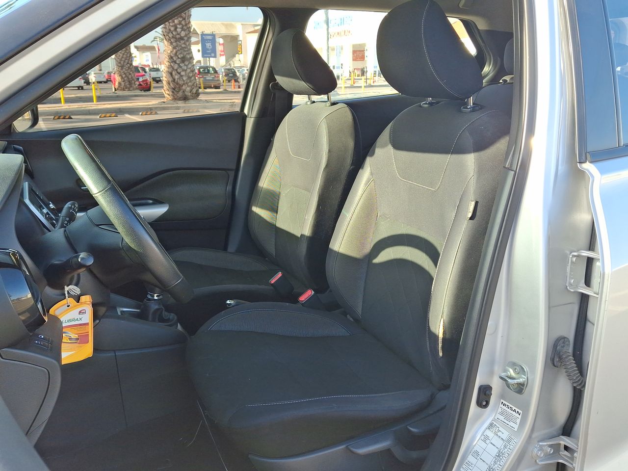 NISSAN - 24