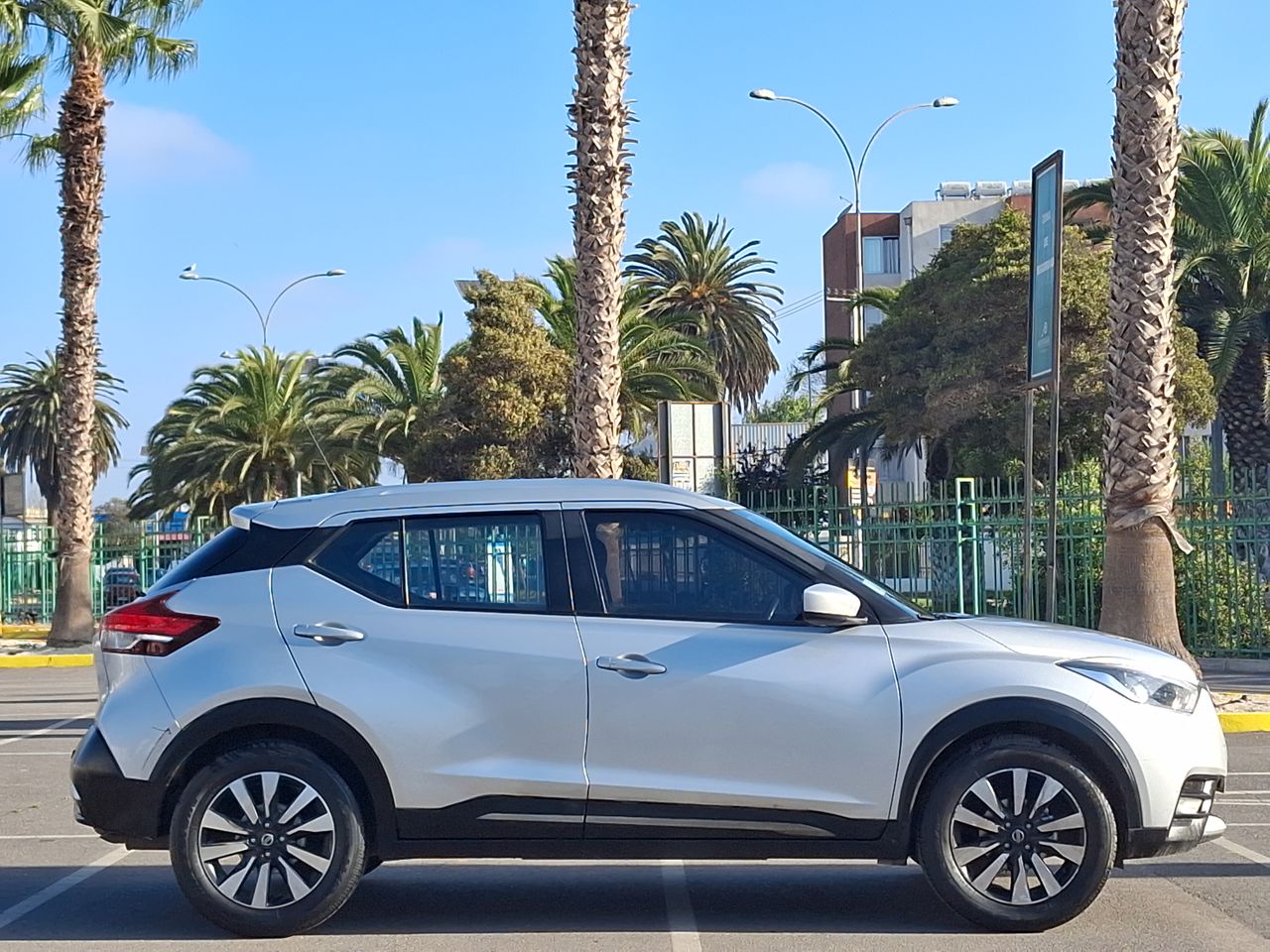 NISSAN - 8