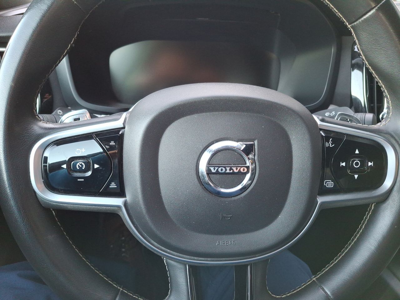 VOLVO - 26