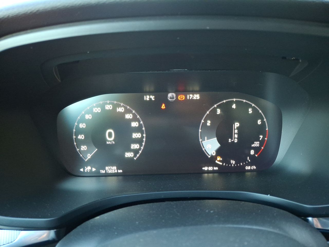 VOLVO - 27