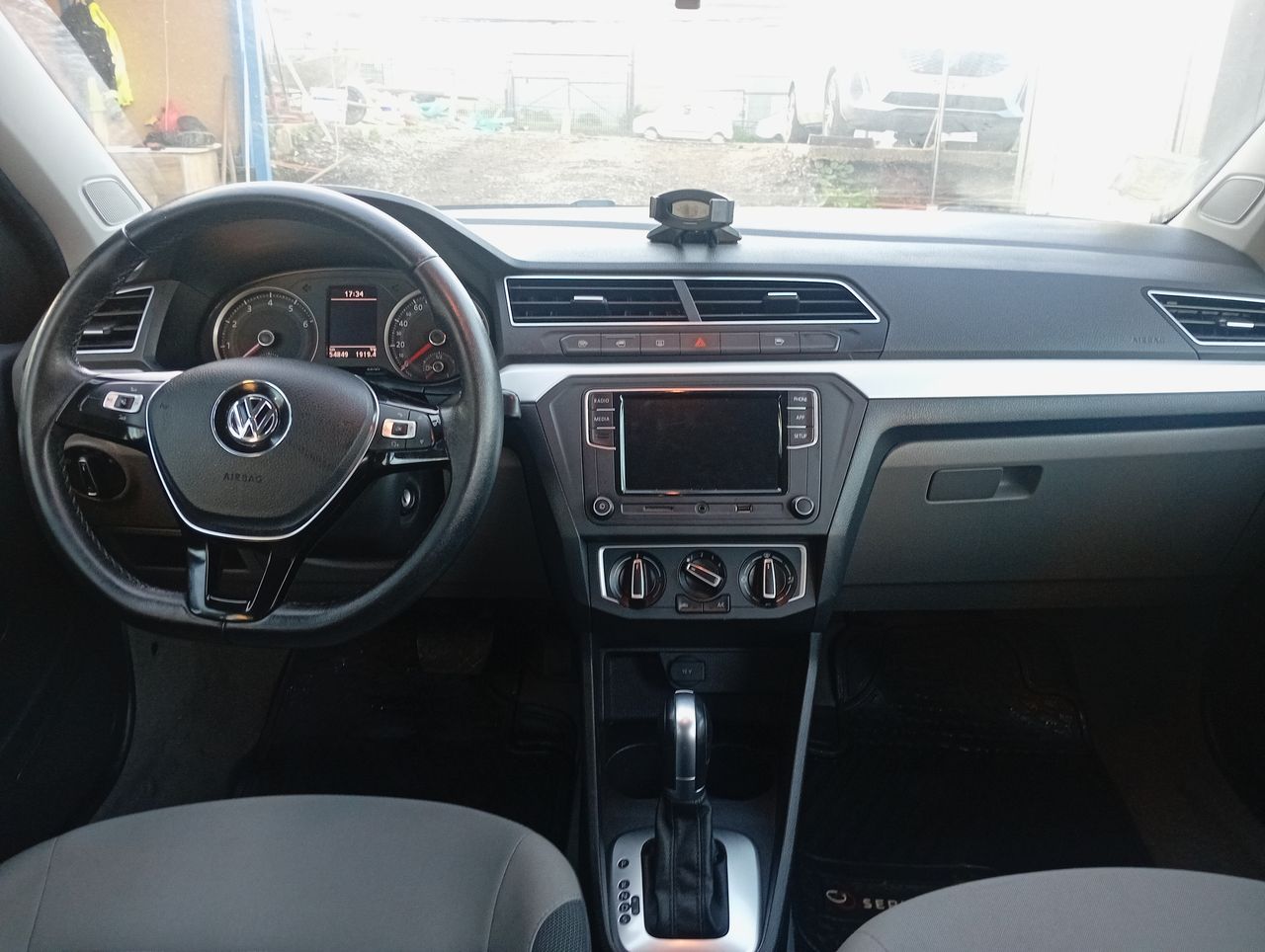 VOLKSWAGEN - 15