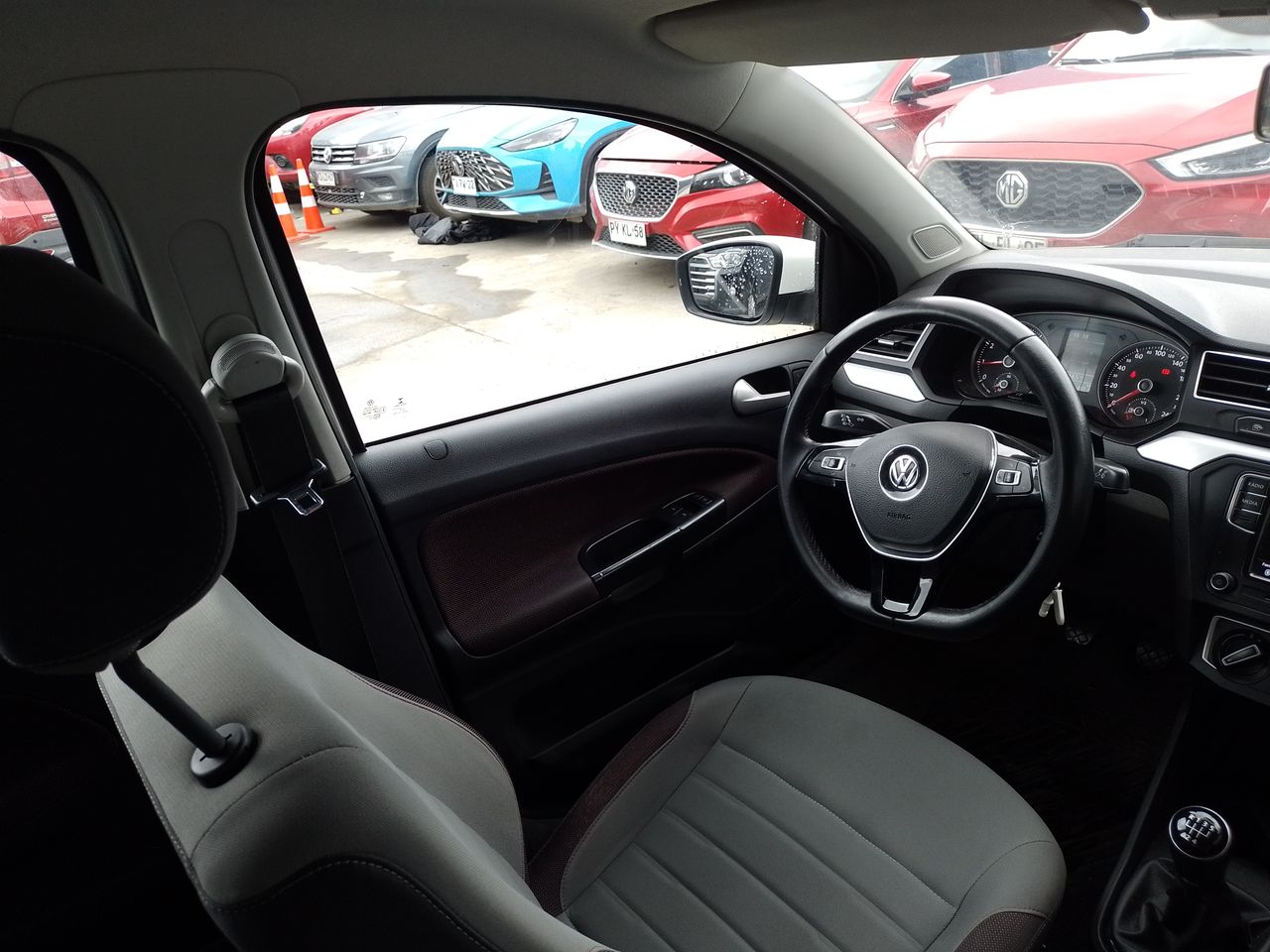 VOLKSWAGEN - 14