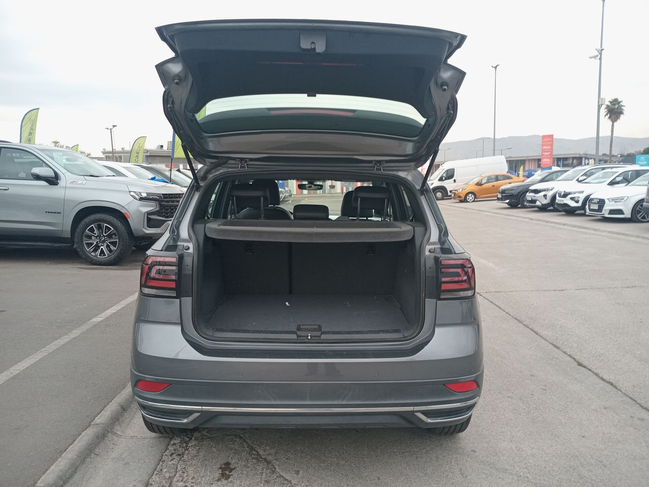 VOLKSWAGEN - 11