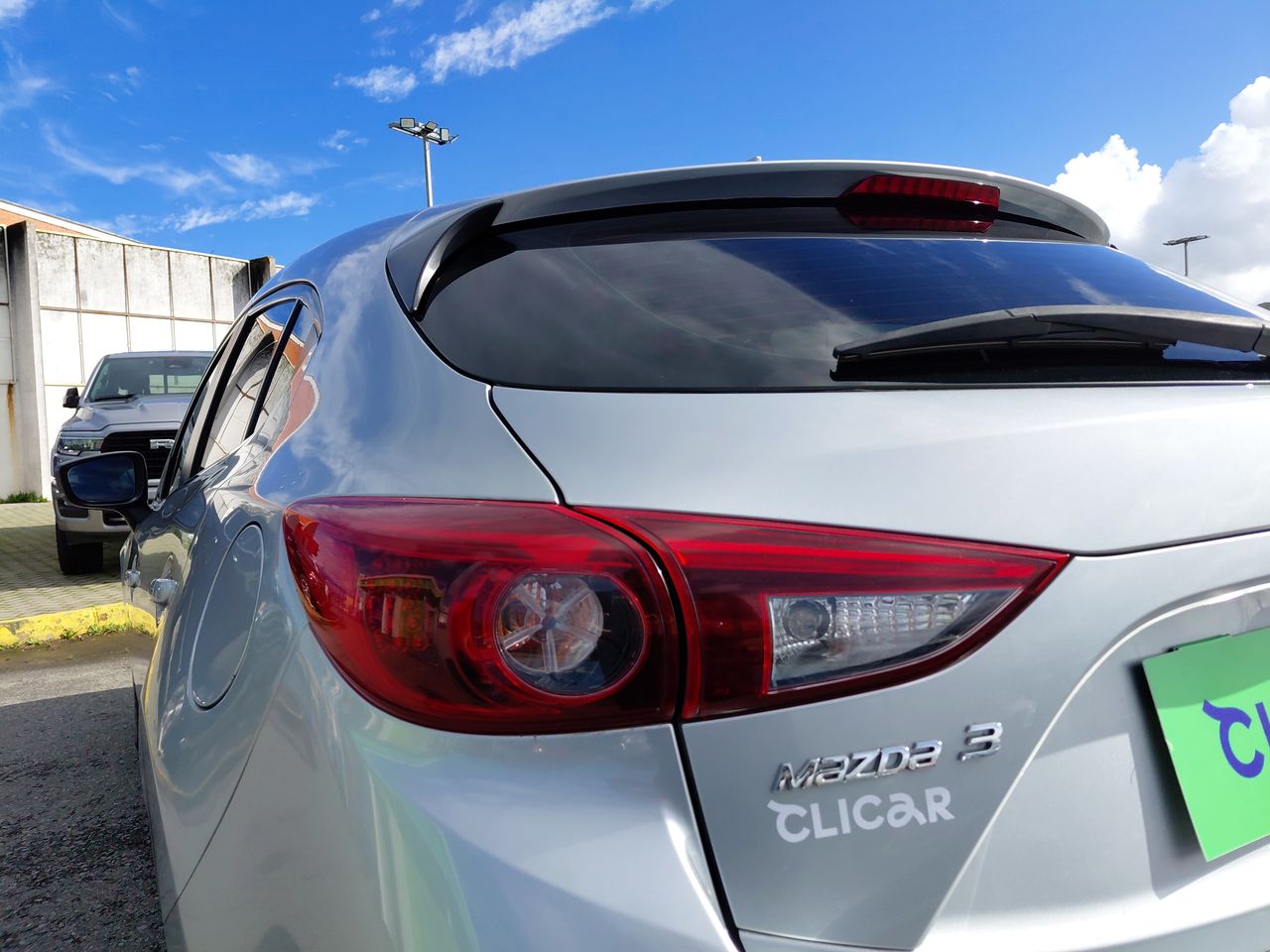 Mazda 3 — foto 12 de 25
