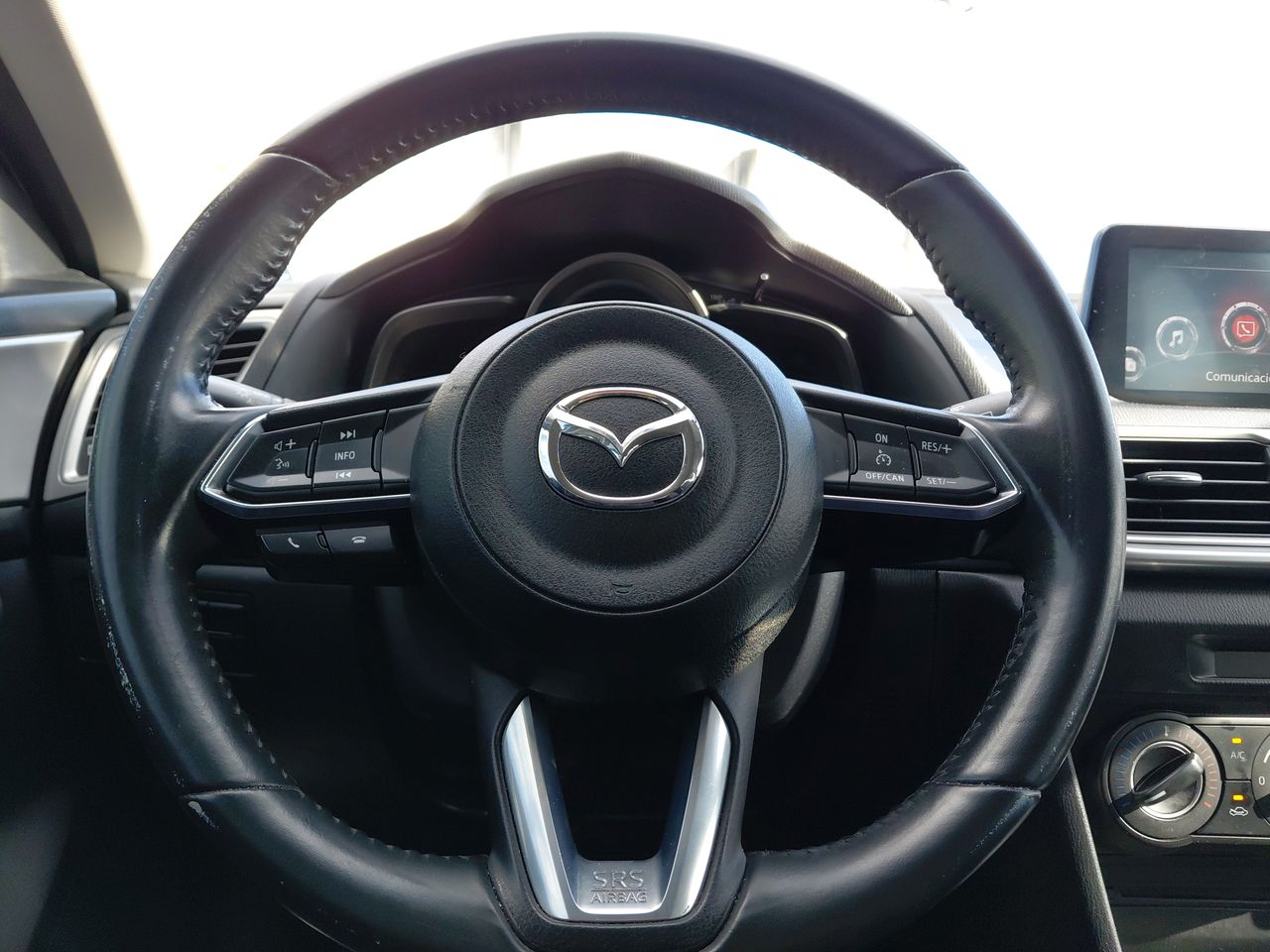 Mazda 3 — foto 16 de 25