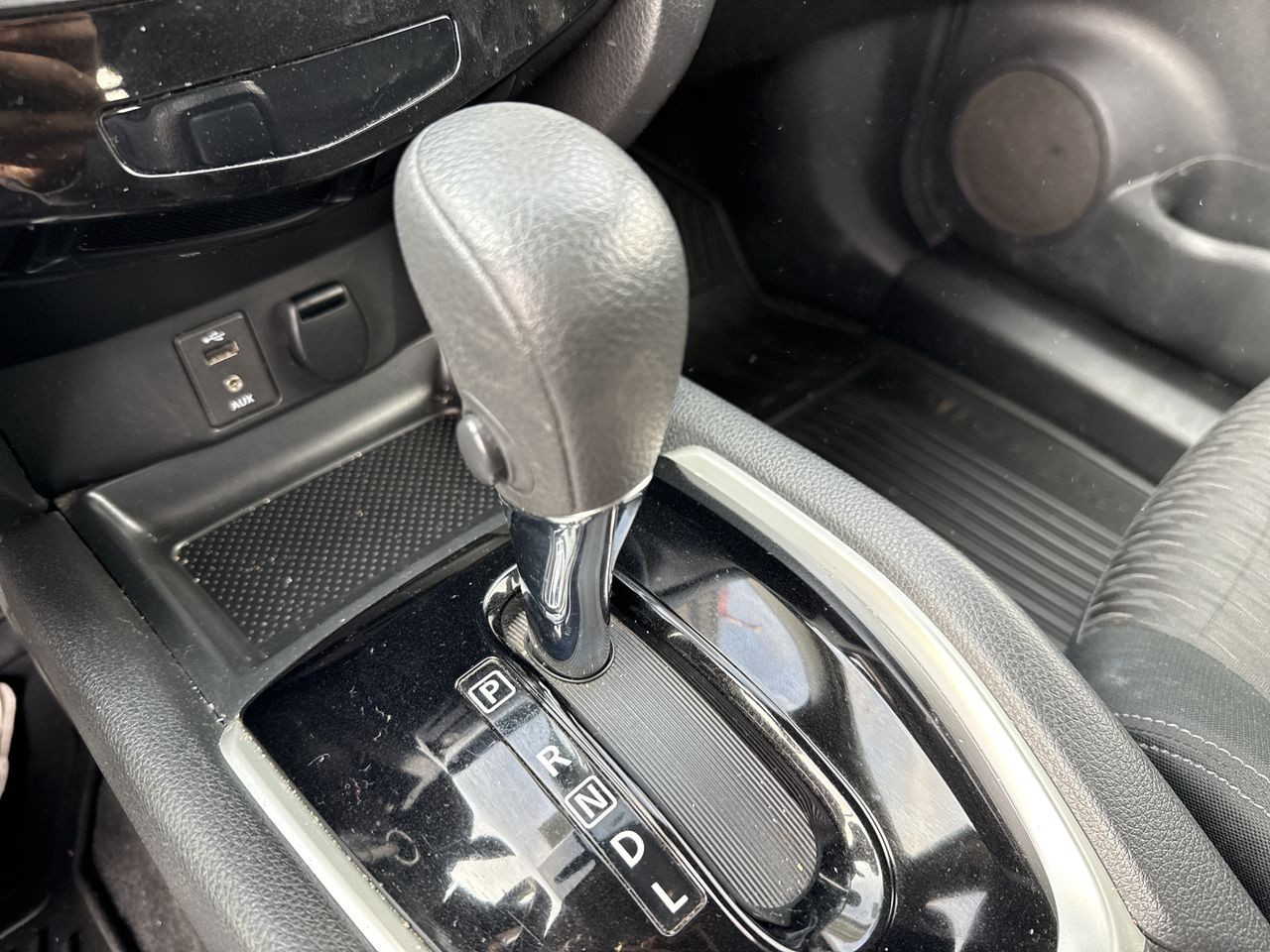 NISSAN - 21