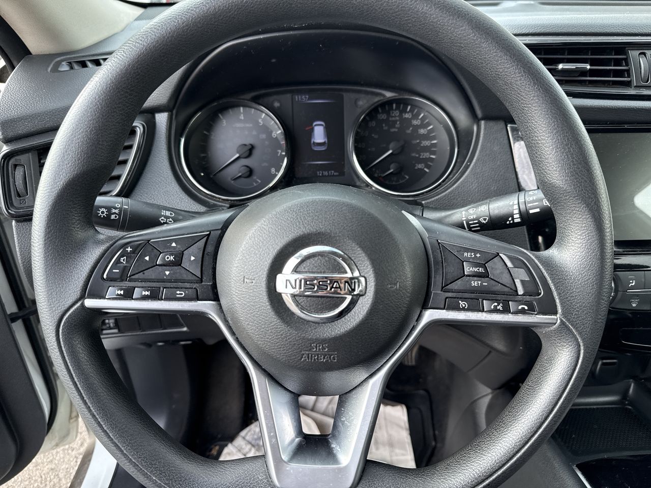 NISSAN - 16