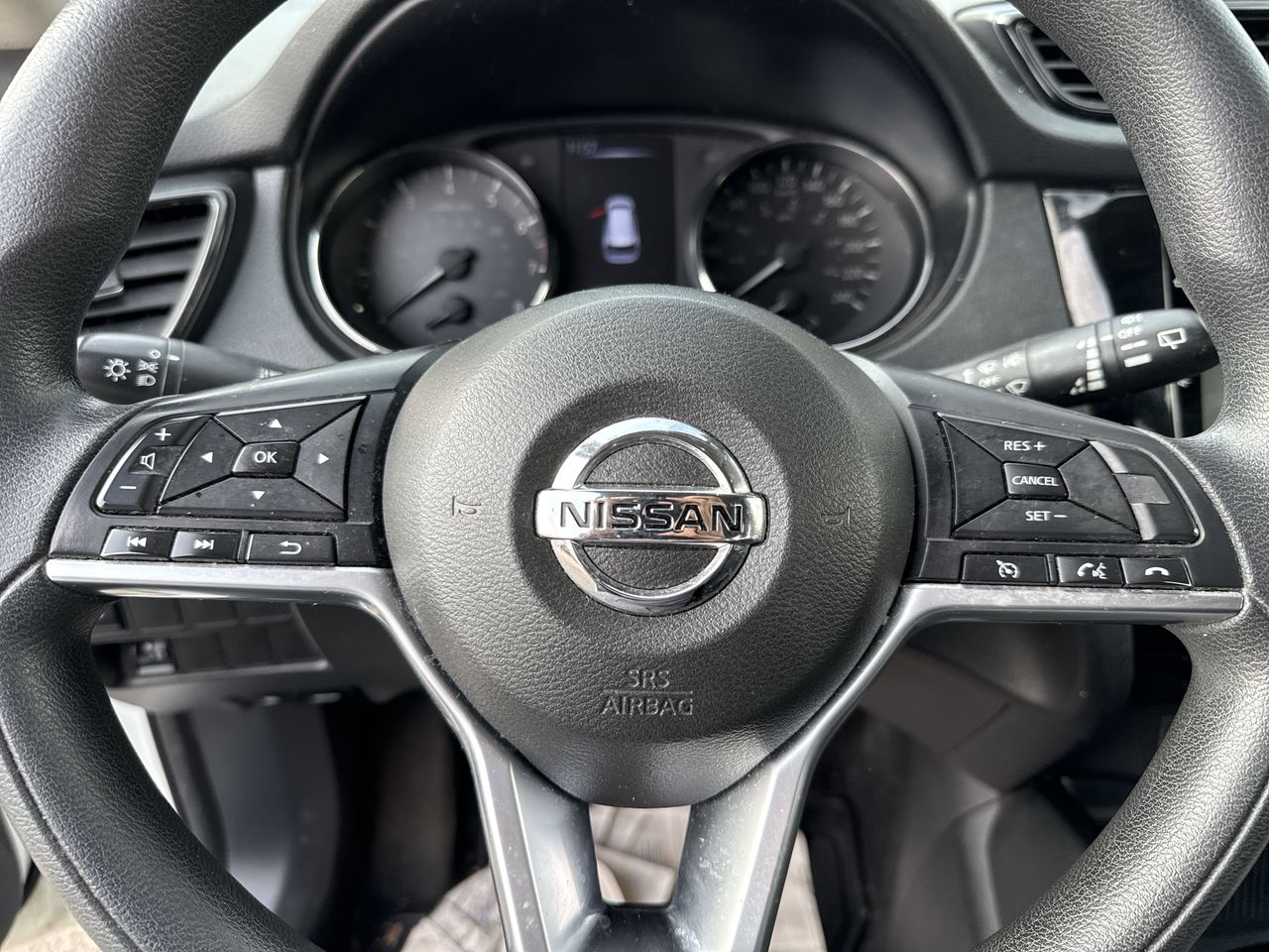 NISSAN - 17