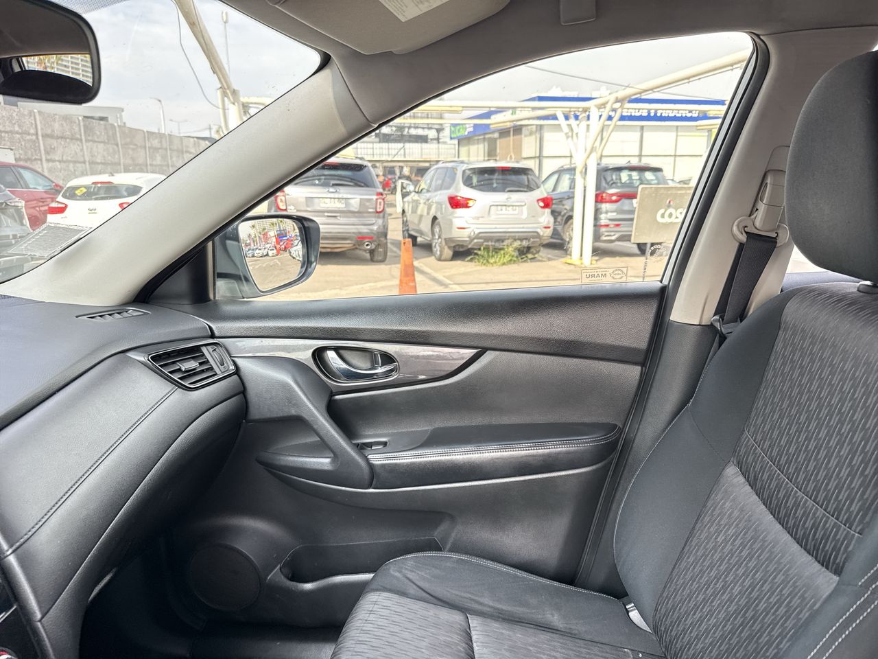 NISSAN - 2