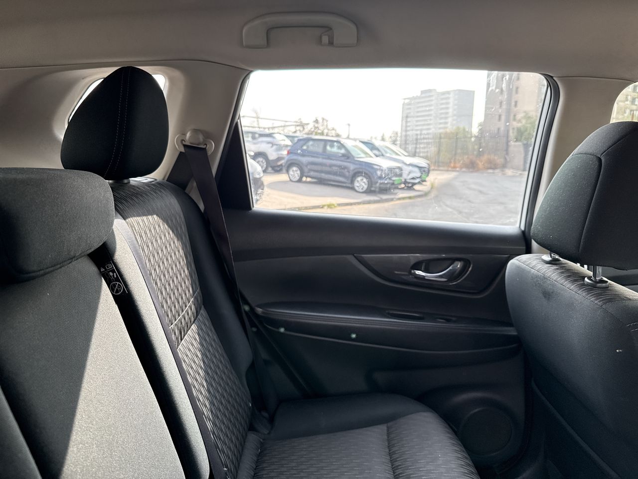 NISSAN - 6