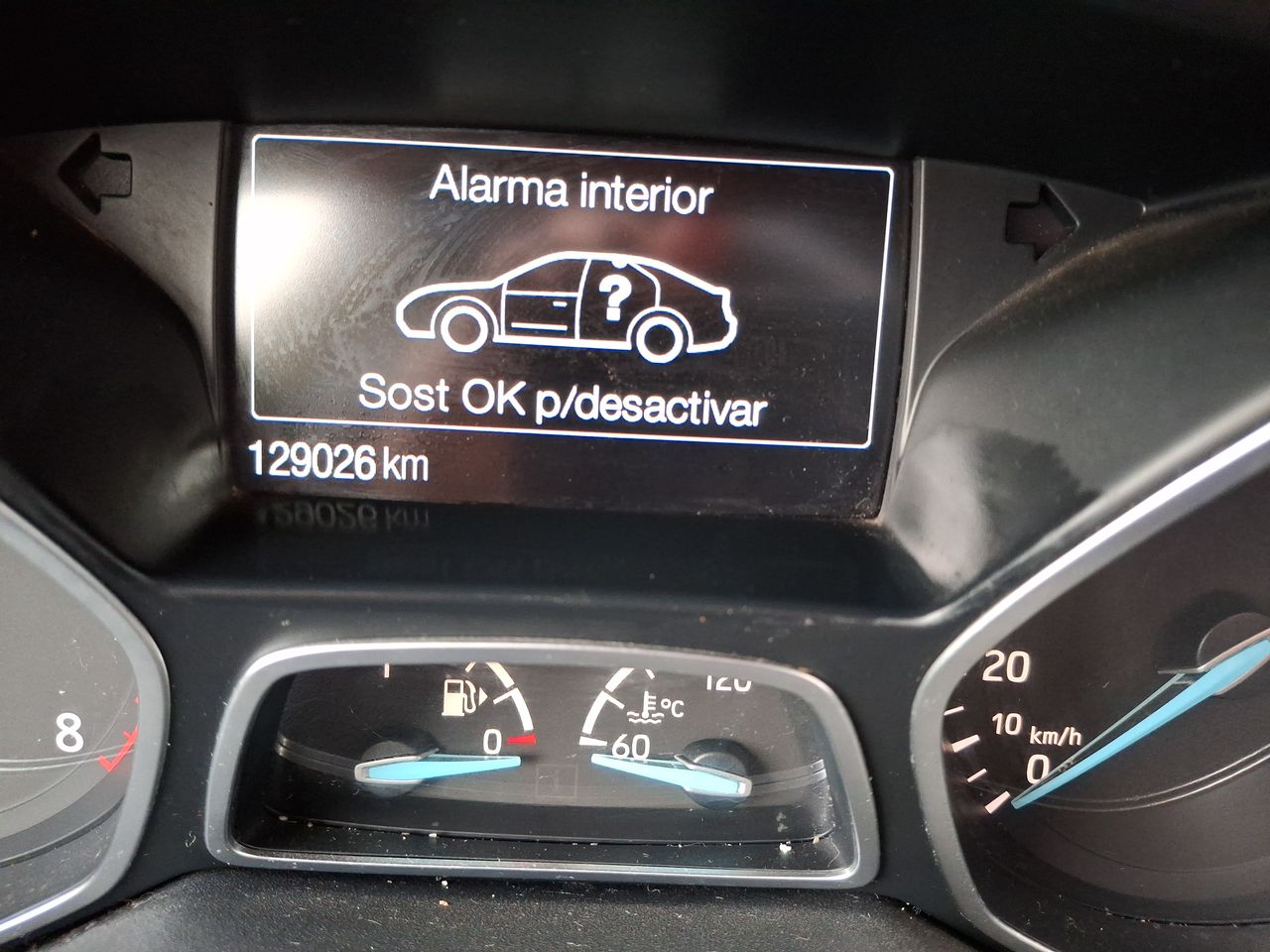 Ford Escape — foto 17 de 26