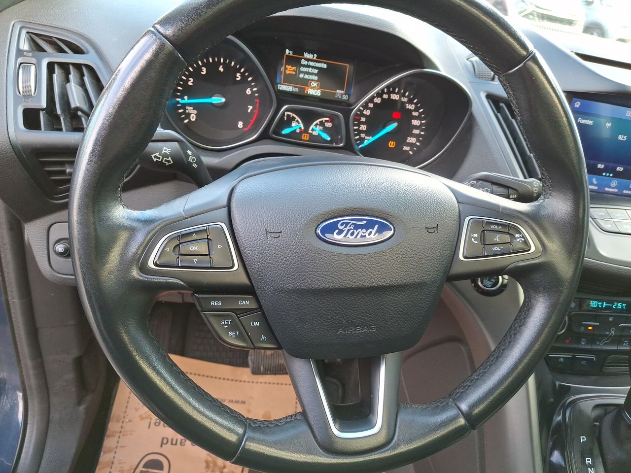 Ford Escape — foto 15 de 26