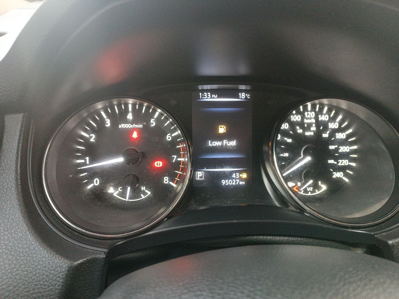 NISSAN - 27