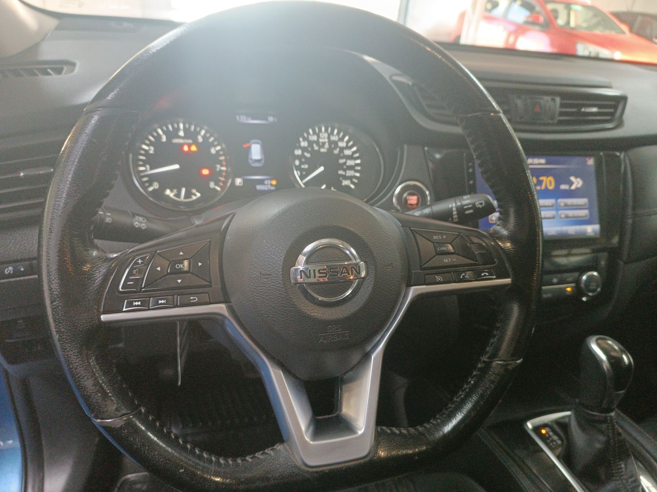 NISSAN - 25