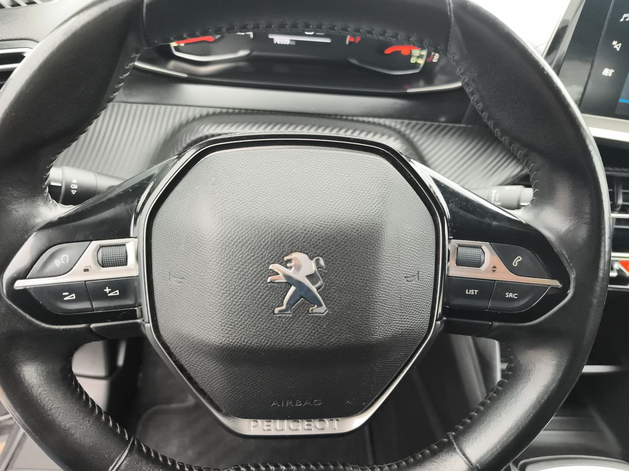 Peugeot 2008 — foto 16 de 24
