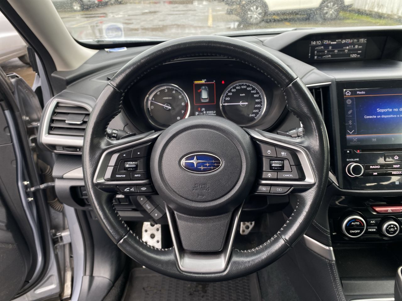 Subaru Forester — foto 27 de 37