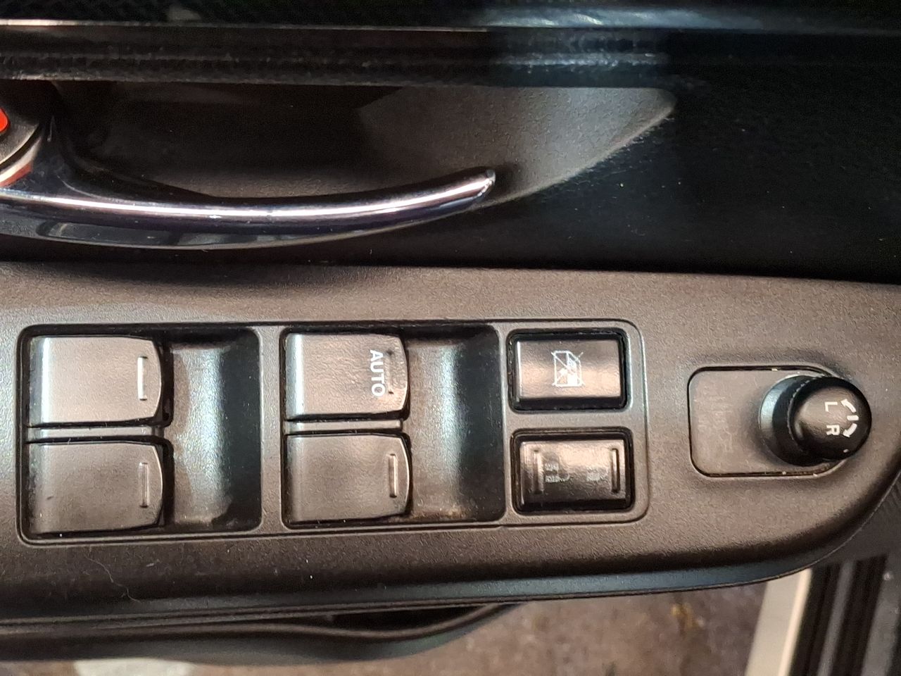 SUZUKI - 14
