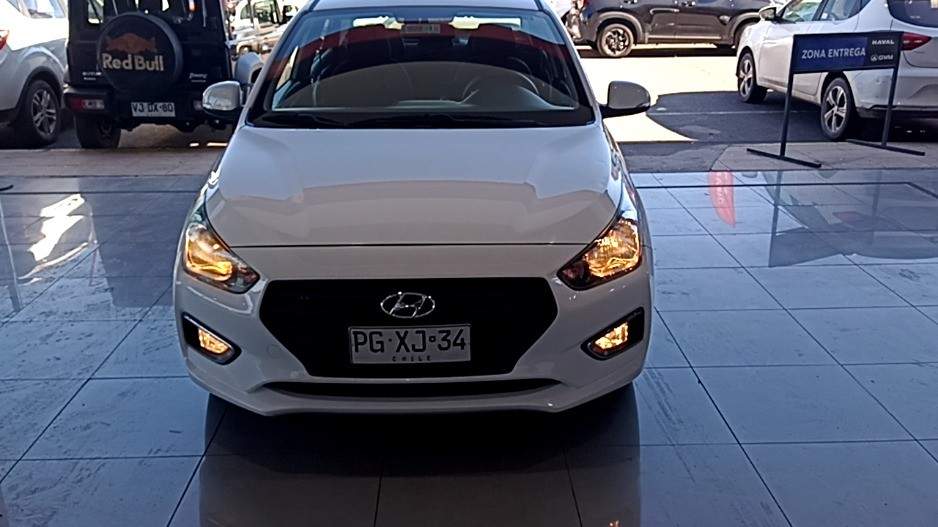 HYUNDAI - 2